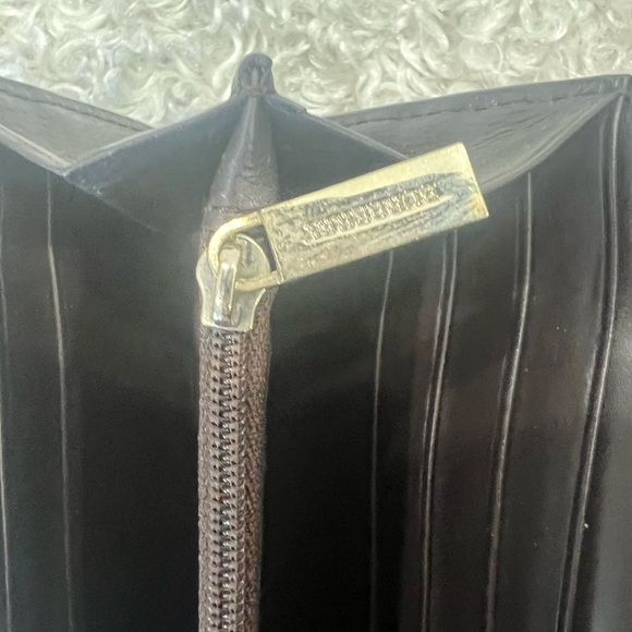 Burberry Haymarket Check Zip Around Wallet - Picture 9 of 11